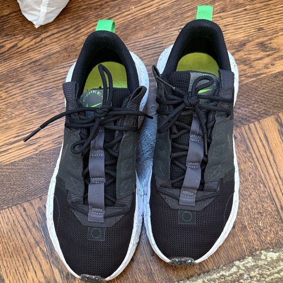 Nike women’s crater impact  Black and Lime Sneakers - Picture 1 of 7
